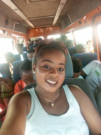 Sylvie 26 ans Antsiranana Madagascar