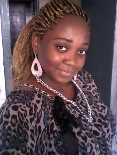 Alvine 37 ans Yaounde Cameroun