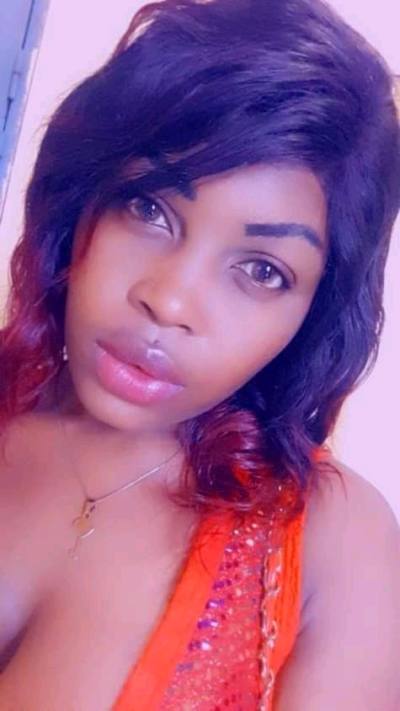 Larissa 27 ans Douala Cameroun