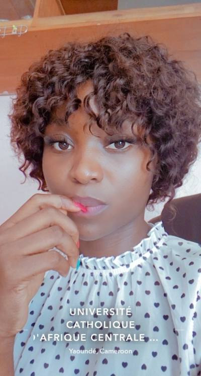 Marinaa 25 Jahre Yaoundé  Kamerun