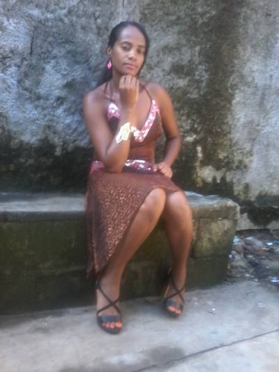 Joeline 36 years Toamasina Madagascar