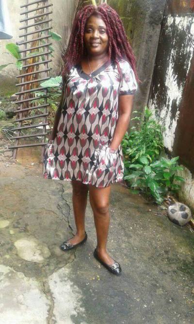 Aline 47 ans Douala Cameroun
