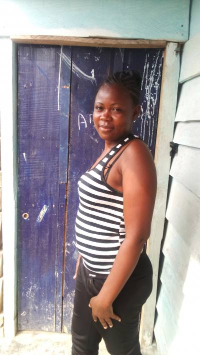 Josiane 39 Jahre Douala Kamerun