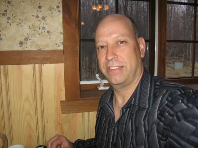 Tommy 48 ans Longueuil Canada