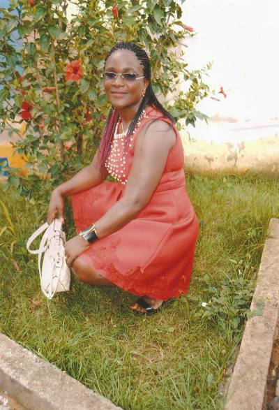 Anastasie 49 ans Yaoundé Cameroun