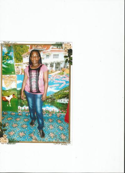 Viviane 39 ans Yaoundeii Cameroun