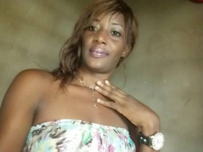 Matisa 43 Jahre Douala Kamerun