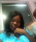Solange 28 ans Yaoundé Cameroun