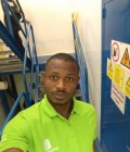 Charles 37 ans Kribi Cameroun
