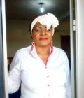 Monique 42 Jahre Nfoundi Kamerun