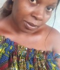Zoe 32 Jahre Libreville  Gabun
