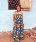 Nathalie 25 Jahre Yaoundé  Cameroun