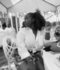 Ida 26 Jahre Lomé  Gehen
