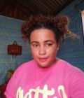 Natacha 25 ans Fort Dauphin Madagascar
