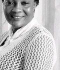 Romaine 37 Jahre Cameroun Kamerun