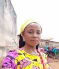 Raissa 28 years Je Cherche Un Homme Avec Qui Faire Le Reste De Ma Vie Et Fondée Une Famille Cameroon
