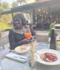 Annie 23 ans Accra  Ghana