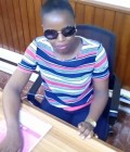 Agnes 33 Jahre Douala Cameroun