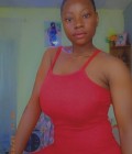 Sandrine 26 ans Hetero Cameroun