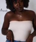 Sandra 24 ans Africaine  Cameroun