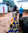 Esthelle 26 Jahre Yaoundé Kamerun