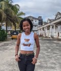 Emma 27 ans Antsiranana Madagascar