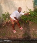Monique 41 Jahre Douala Kamerun