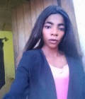Esther 28 ans Douala Cameroun