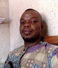 Albert 29 ans Abomey Calavi Bénin