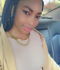 Nadia 28 Jahre Douala Kamerun