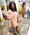 Nadine 39 Jahre Douala Kamerun