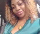 Laurene 29 Jahre Yaoundé  Kamerun