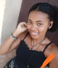 Sara 24 ans Majunga  Madagascar