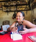 Zoe 51 Jahre Fénérive-est  Madagaskar