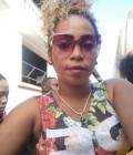 Nathalie 38 Jahre Majunga Madagaskar