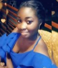 Julia 26 ans Douala Cameroun