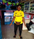 Naomi 24 Jahre Douala Kamerun