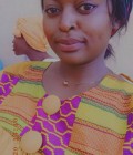 Marie 25 Jahre Centre Kamerun
