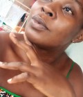 Zoe 32 Jahre Libreville  Gabun