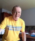 Mick 63 ans Einville Au Jard France