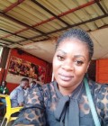 Flore 34 ans Yaoundé Cameroun