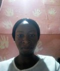 Annick 31 Jahre Yaoundé Kamerun