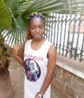Gertrude 20 ans Yaoundé Cameroun