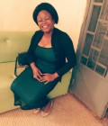 Suzanne 44 Jahre Yaoundé Kamerun
