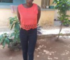 Brigitte 34 Jahre Lomé Gehen
