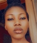 Emelie 27 Jahre Toumodi Elfenbeinküste
