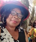 Christine 60 ans Yaoundé Cameroun