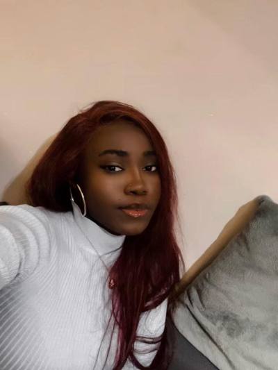 Cassandra 22 ans Liège  Belgique