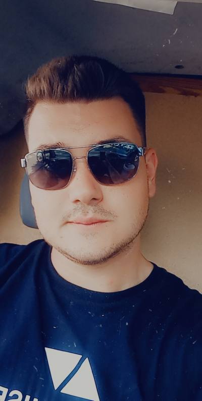 Nicolas 31 ans St Étienne  France