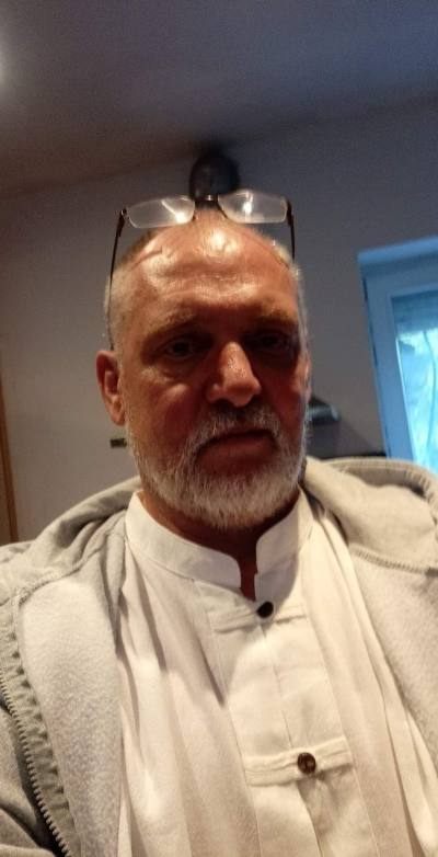Frederic 63 ans N'ose Be Belgique
